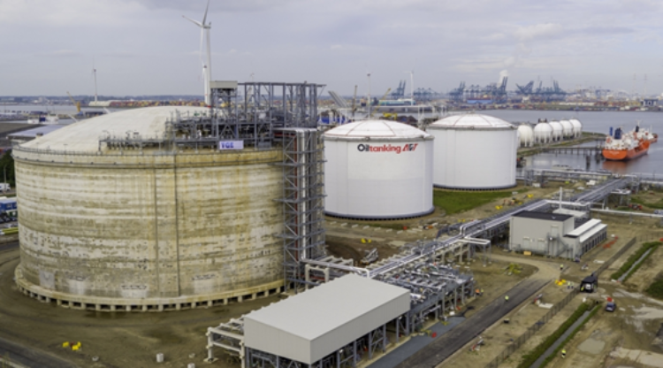 Grootste butaan-opslagtank van Europa in Antwerpse haven in gebruik genomen
