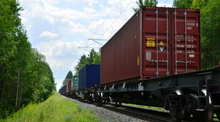 essenscia verwelkomt vermindering kilometerkost goederenvervoer per spoor