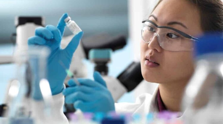 GSK espère commercialiser cet automne le premier vaccin mondial contre la bronchiolite