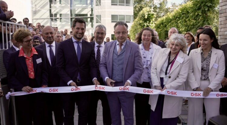 GSK neemt nieuw hoogtechnologisch klinisch labo in gebruik in Rixensart